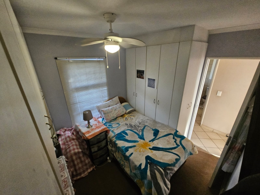 2 Bedroom Property for Sale in Buh Rein Estate Western Cape